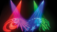 Intelligentes Licht durch synchronisierte DMX Steuerung zaubert ihnen das richtige Clubfeeling in den Saal